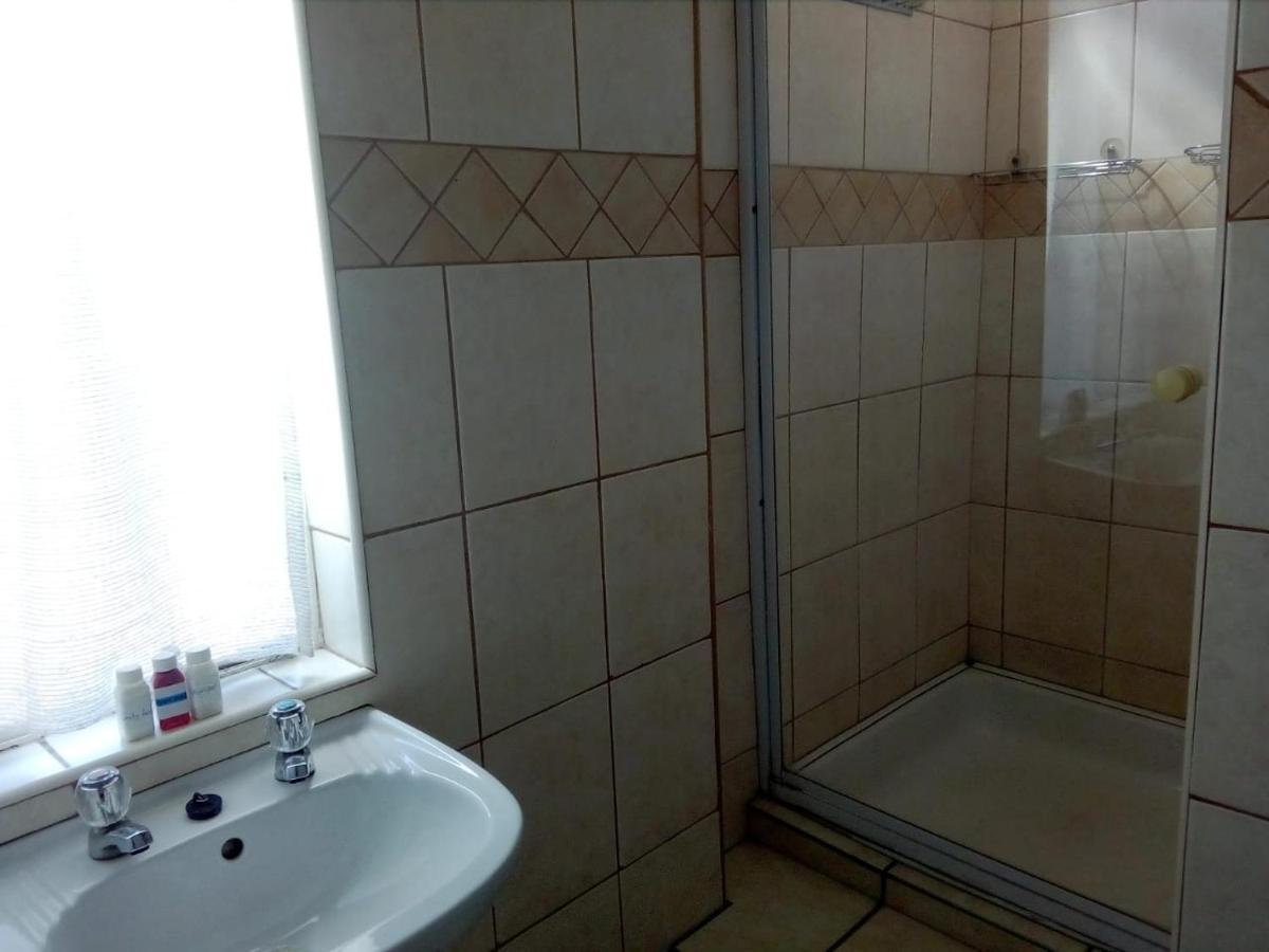 Juds@23 Apartment Bloemfontein Bagian luar foto